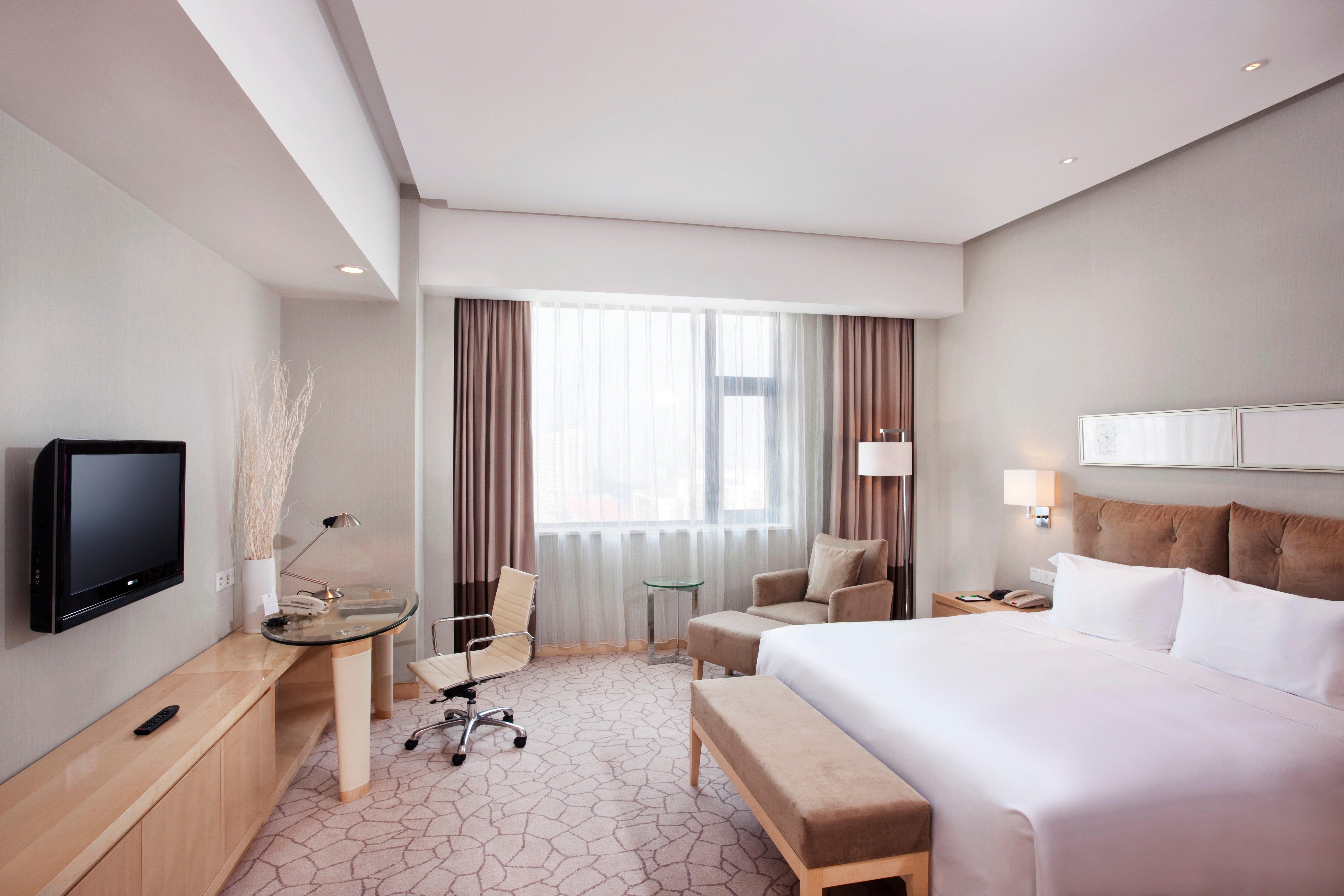 Holiday Inn Beijing Deshengmen By Ihg On 2Nd Ring Road Extension 10-15 Minute Taxi Ride To Shichahai Lama Temple Drum Tower Close To Beijing North Station For Badaling Great Wall Near Exit B Jishuitan Metro Line 2 المظهر الخارجي الصورة