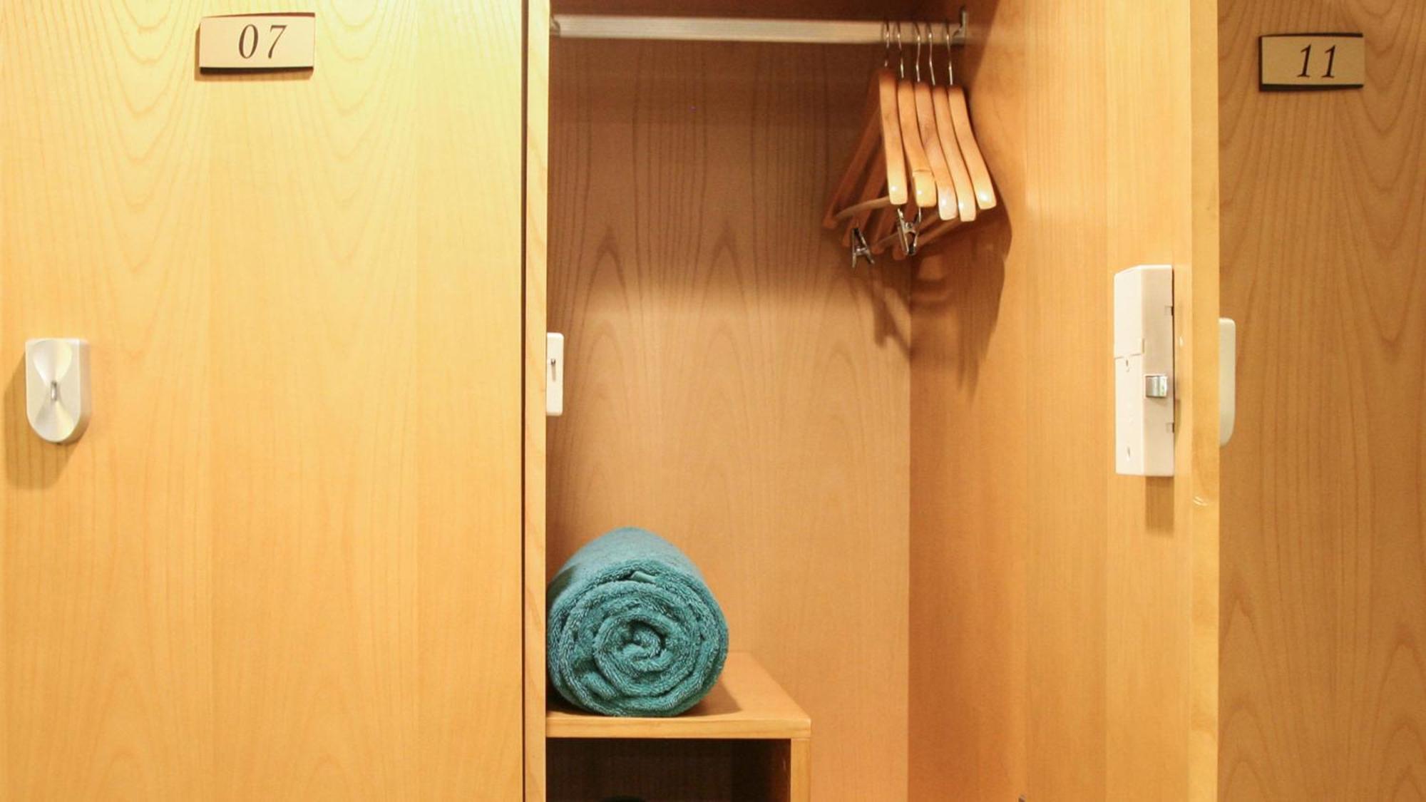 Holiday Inn Beijing Deshengmen By Ihg On 2Nd Ring Road Extension 10-15 Minute Taxi Ride To Shichahai Lama Temple Drum Tower Close To Beijing North Station For Badaling Great Wall Near Exit B Jishuitan Metro Line 2 المظهر الخارجي الصورة